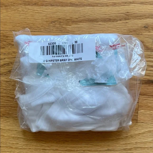 Hanna Andersson - 3-Pack Organic Cotton Hipster Underwear in White - Picture 3 of 4